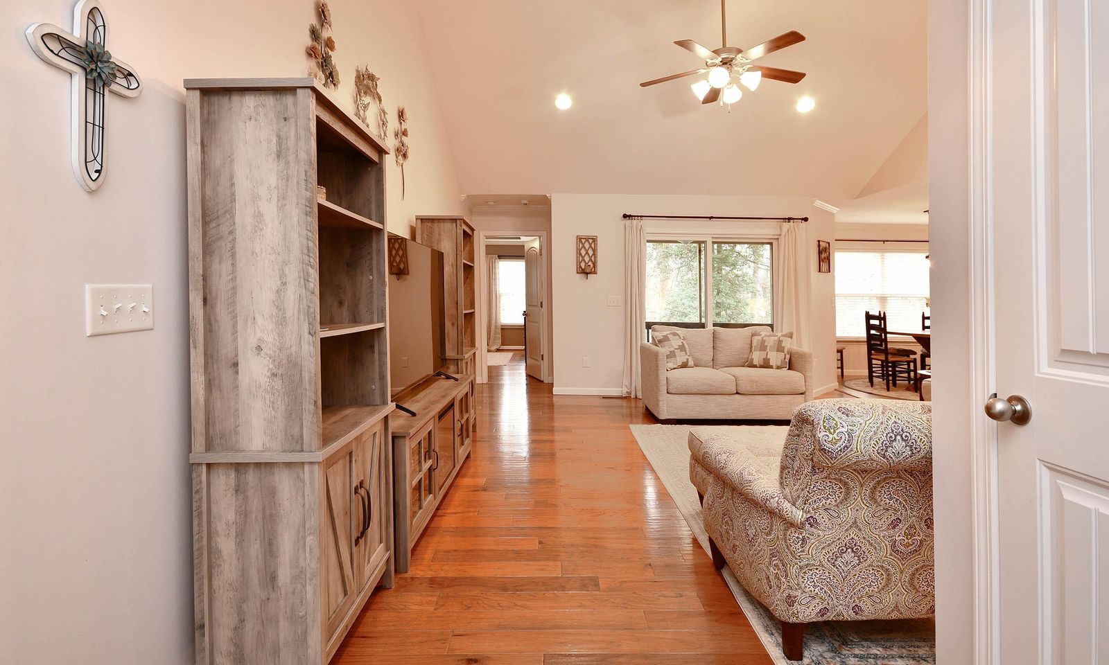 Property image 4 at 222 Barry Drive, Greer, SC 29650