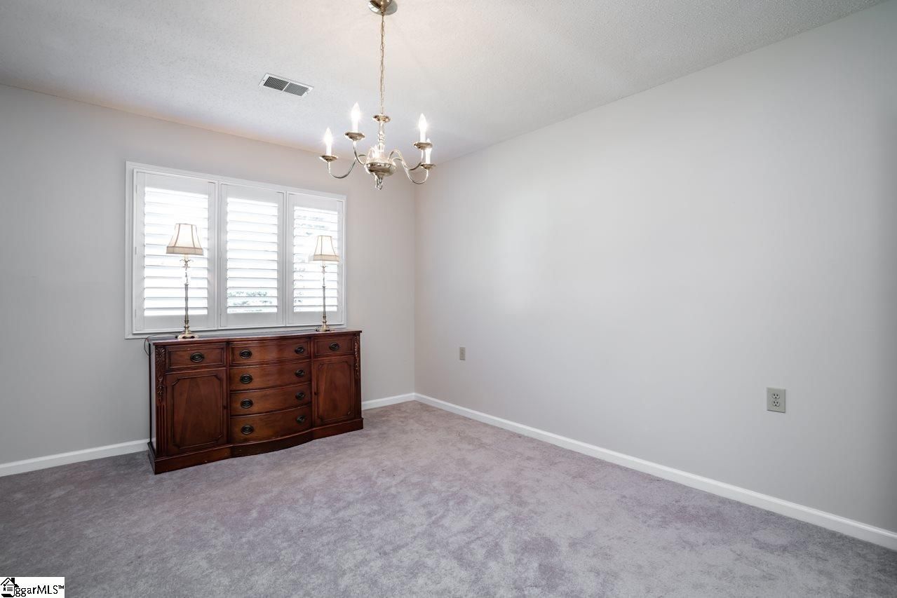 Property image 4 at 12 Creekdale Court, Greenville, SC 29650
