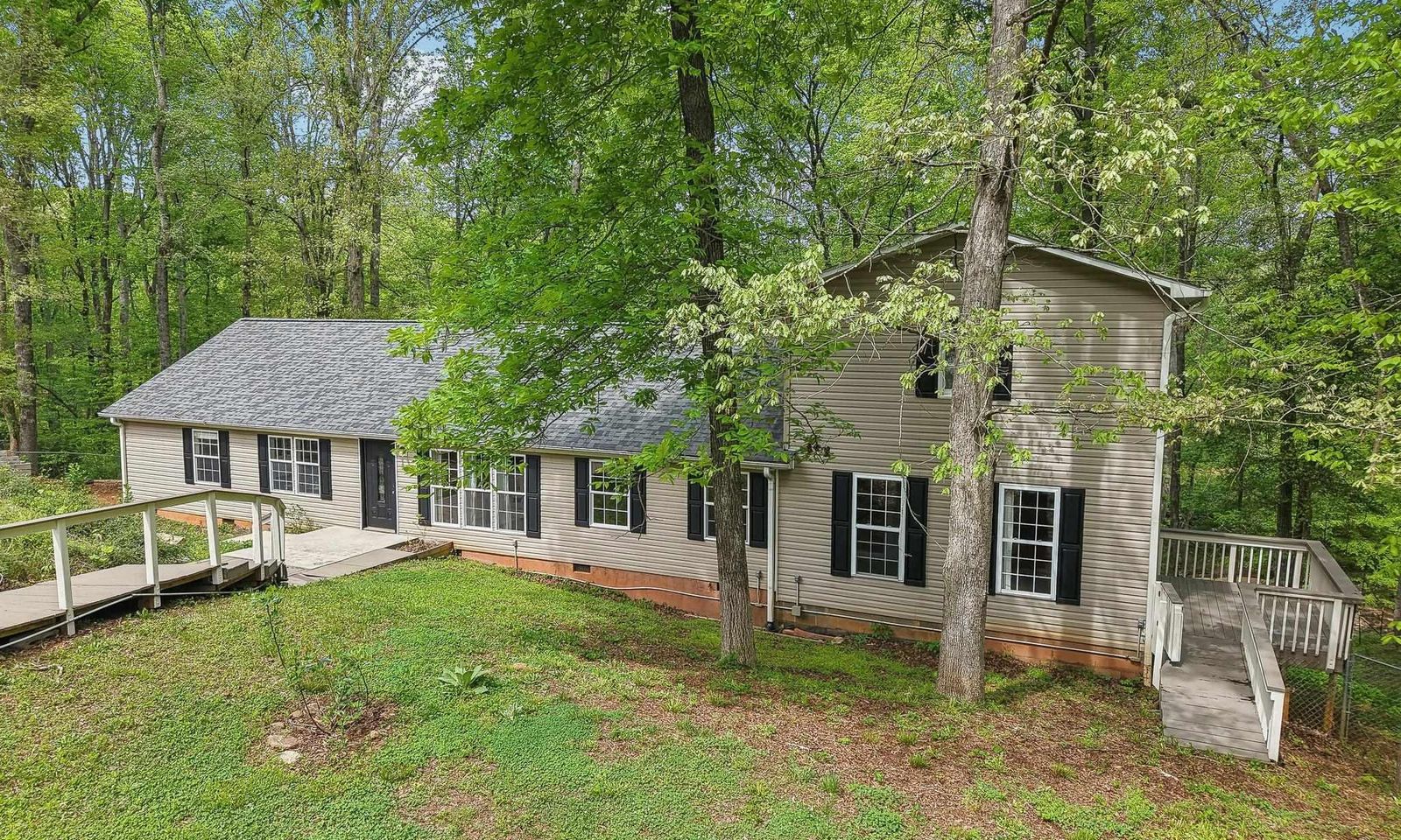 Property image 2 at 318 Frontier Drive, Easley, SC 29640