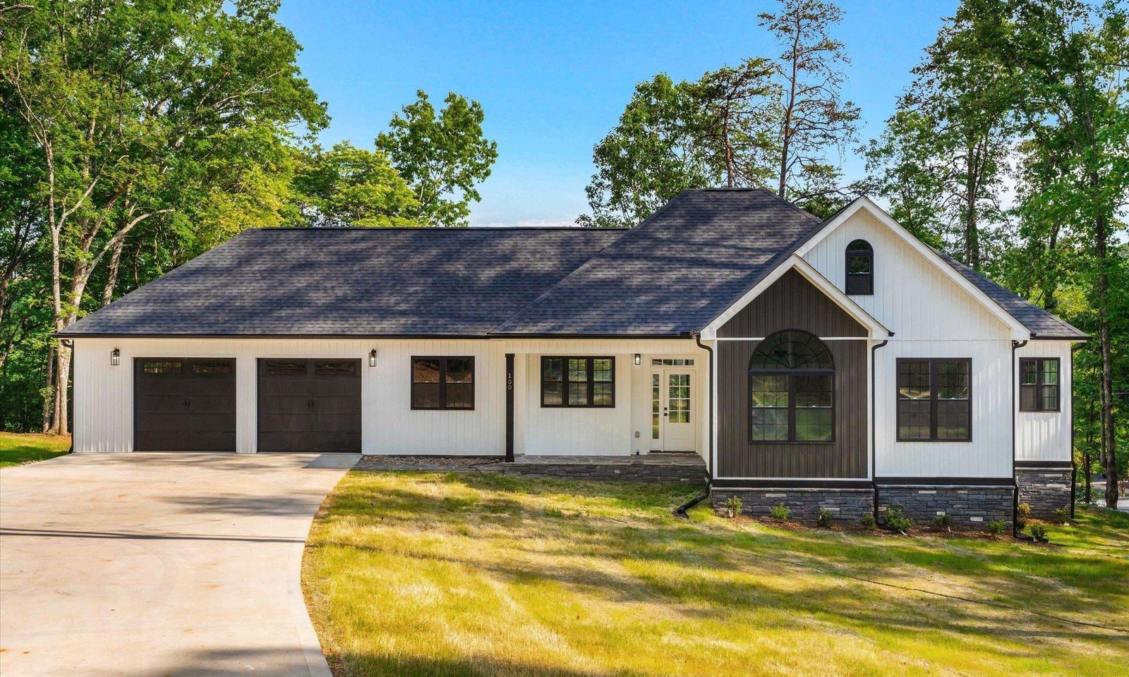Main image of property at 100 George Williams Road, Easley, SC 29642