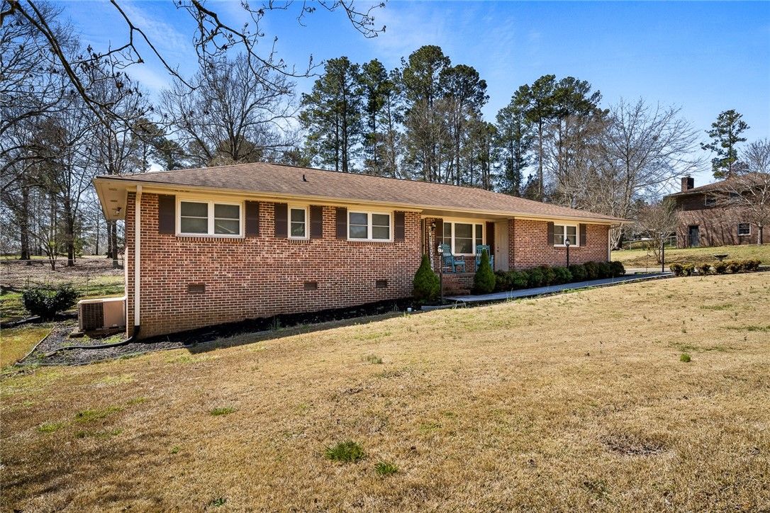 Property image 3 at 324 Olivarri Drive, Anderson, SC 29621