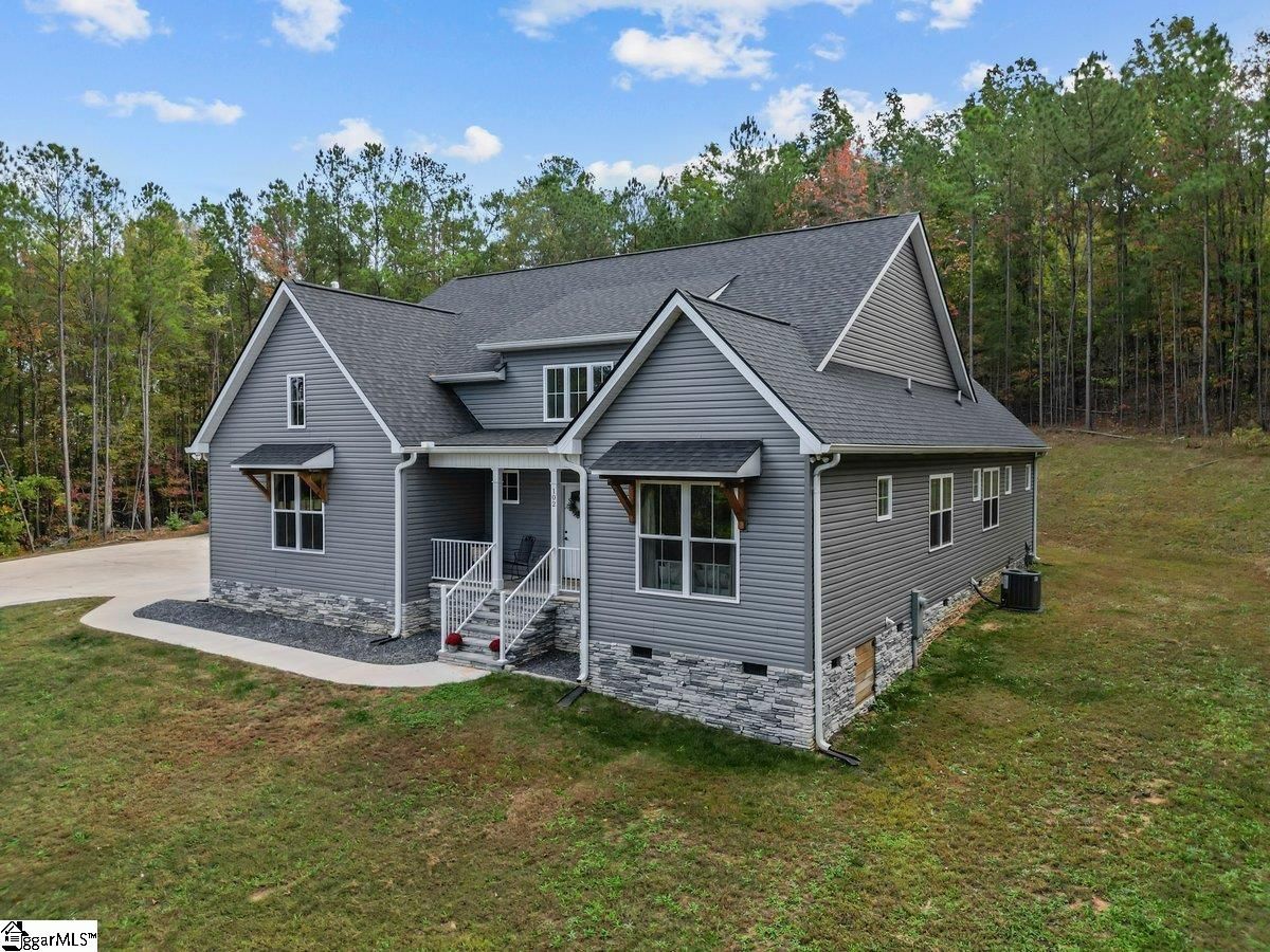 Property image 3 at 102 Splendor View, Pickens, SC 29671
