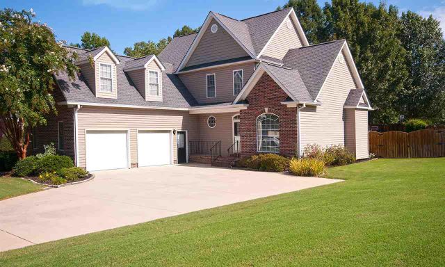 2 Oakmont Court