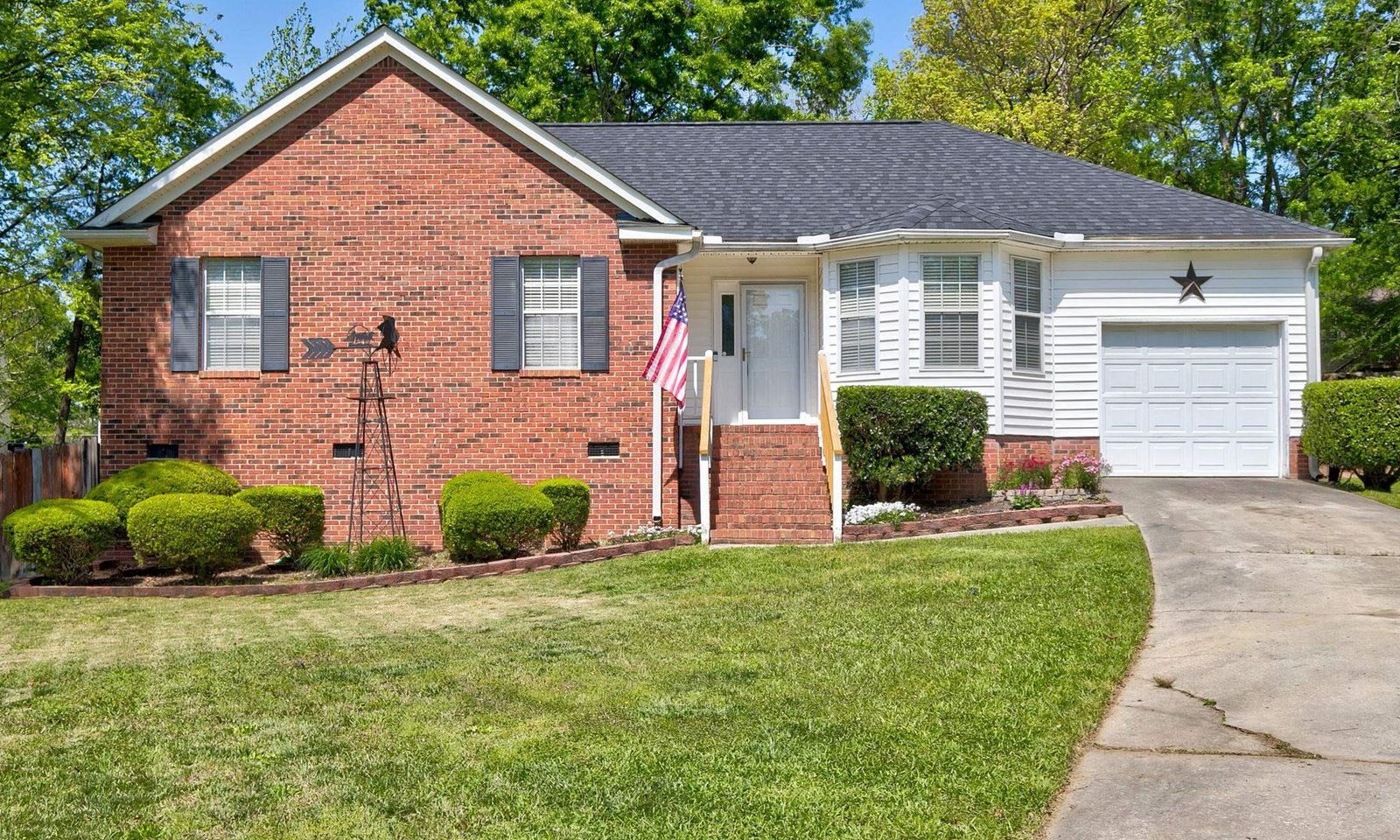 Heatherstone, Irmo Community