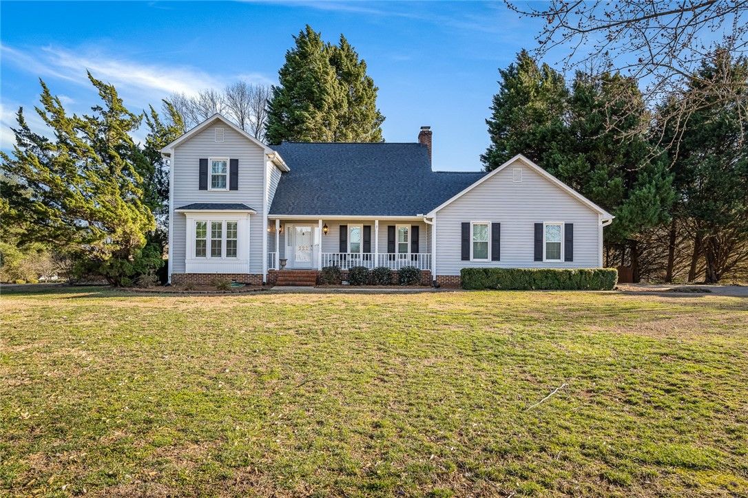 Main image of property at 222 Devon Way, Anderson, SC 29621
