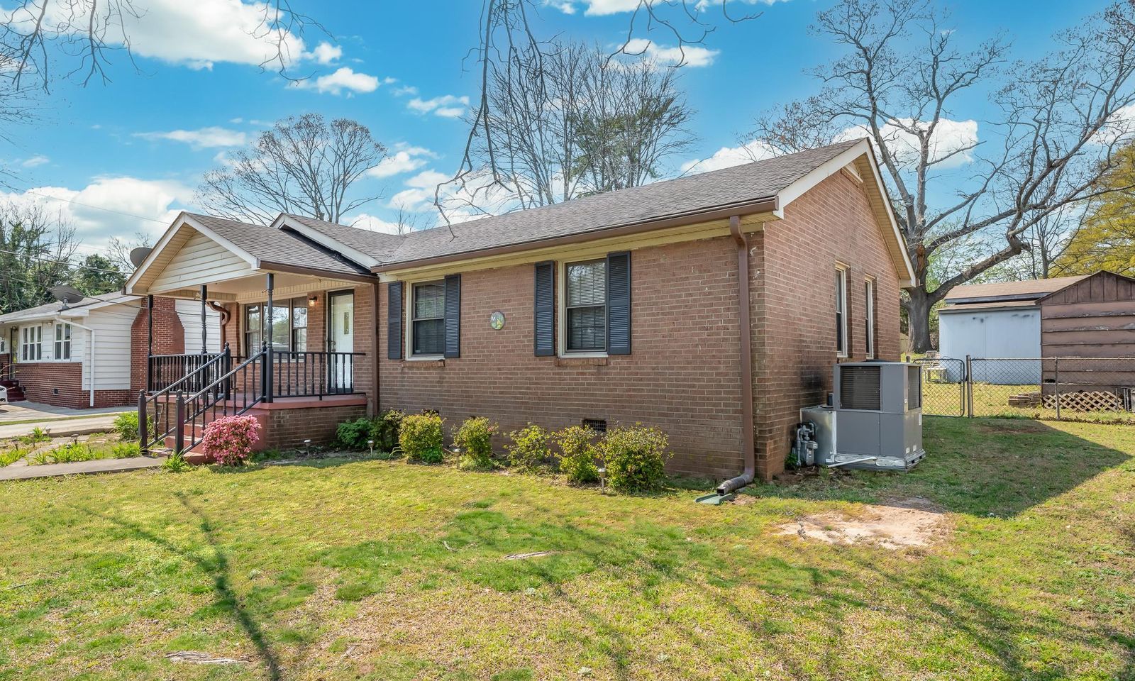 Property image 2 at 804 S Texas Avenue, Greenville, SC 29611