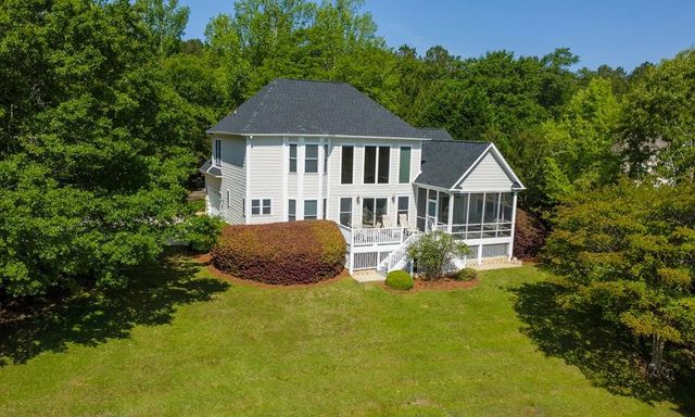 732 Eagles Harbor Drive