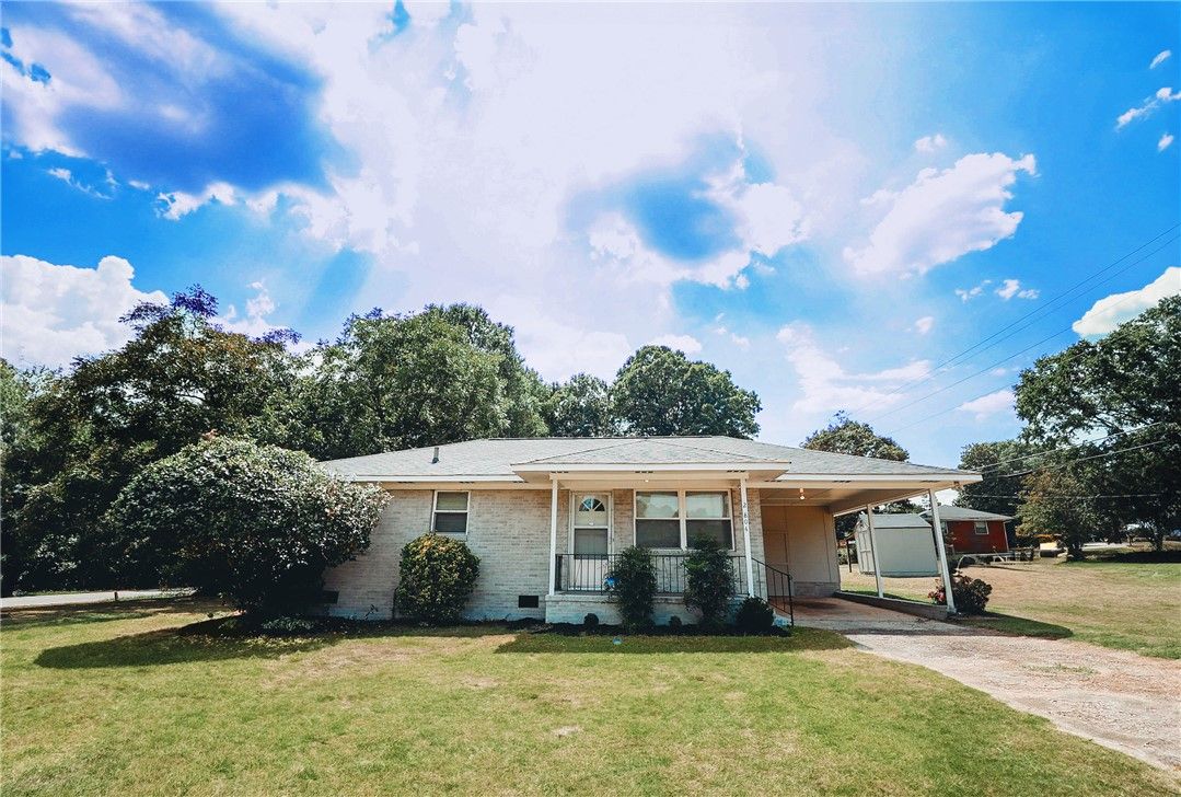 Property image 3 at 2804 Chestnut Drive, Anderson, SC 29624