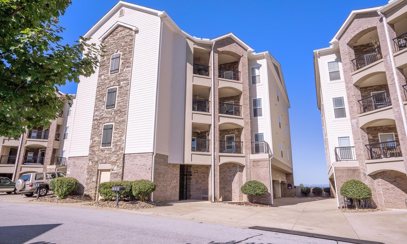 Property image 2 at 312 Rocky Top Drive, Greenville, SC 29615
