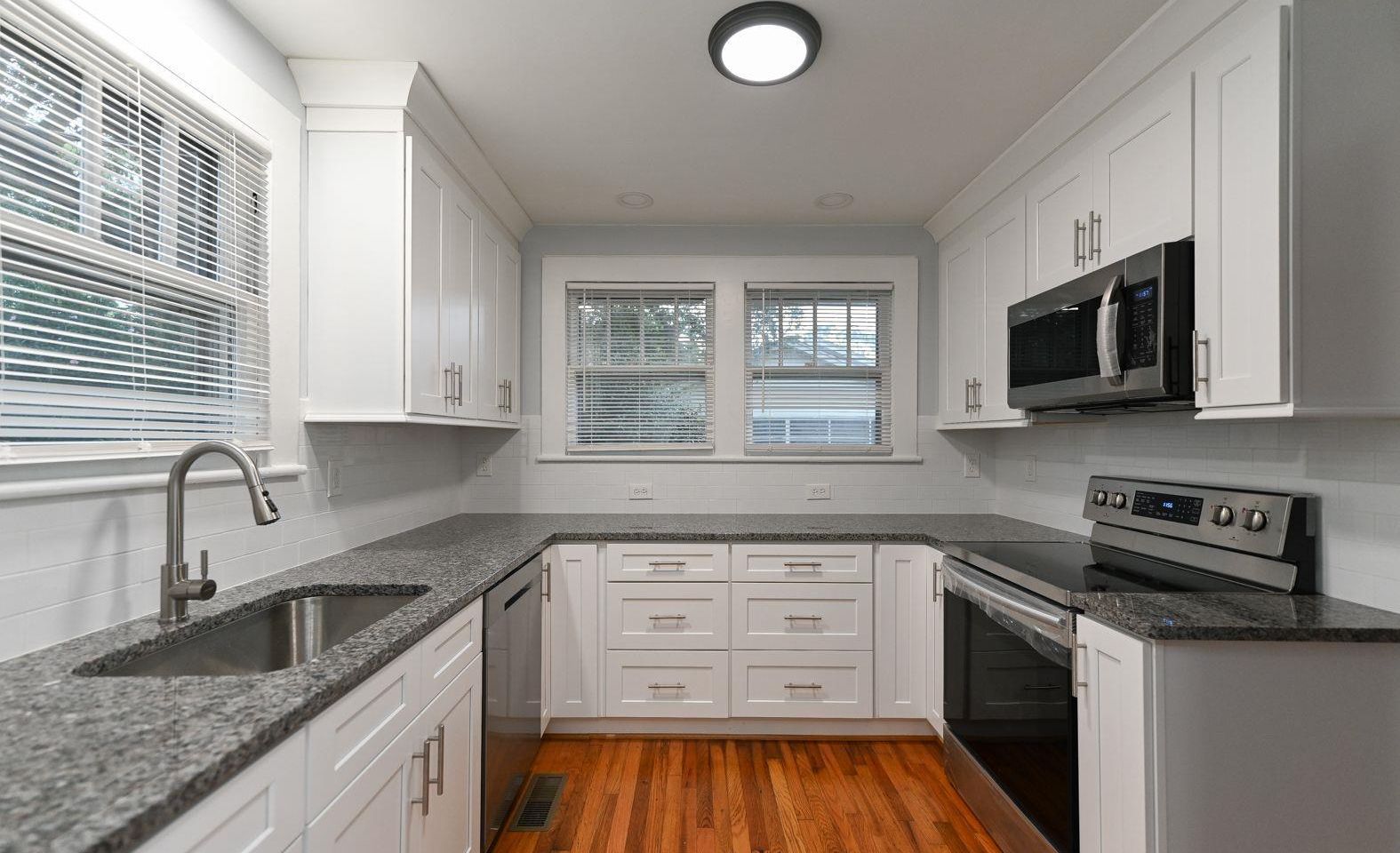 Property image 3 at 528 Grove Road, Greenville, SC 29605