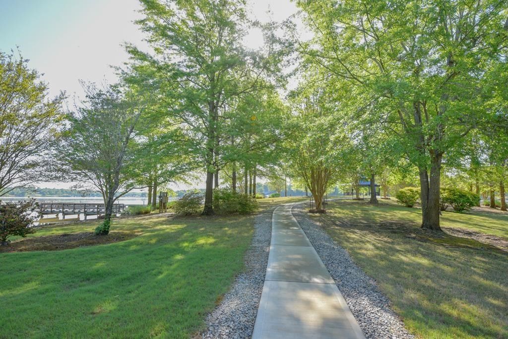 Property image 5 at 730 Eagles Harbor Drive, Hodges, SC 29653