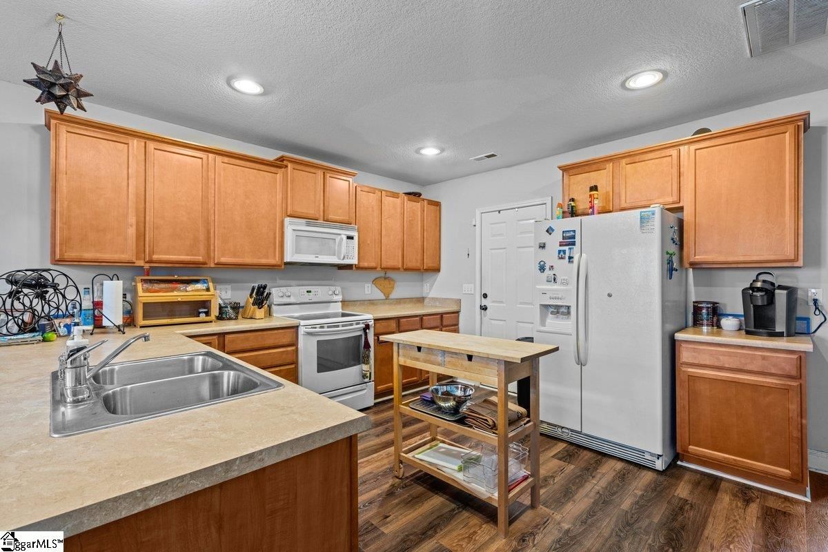 Property image 4 at 22 Roselite Circle, Greer, SC 29650