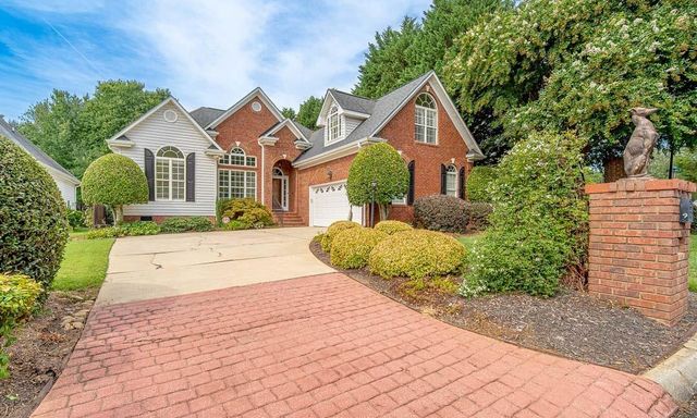 2 Middlewick Court