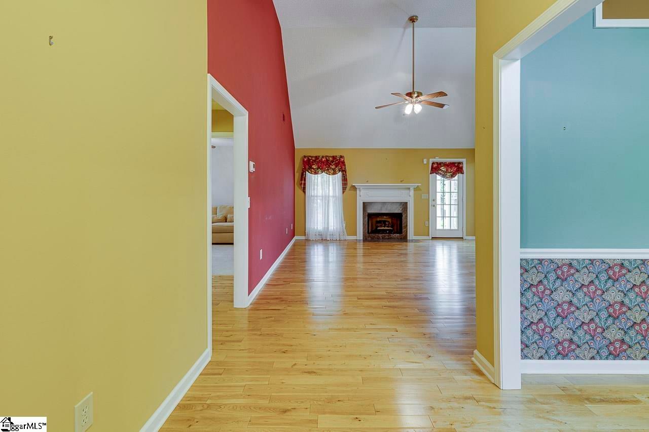Property image 5 at 312 Tearose Lane, Simpsonville, SC 29681