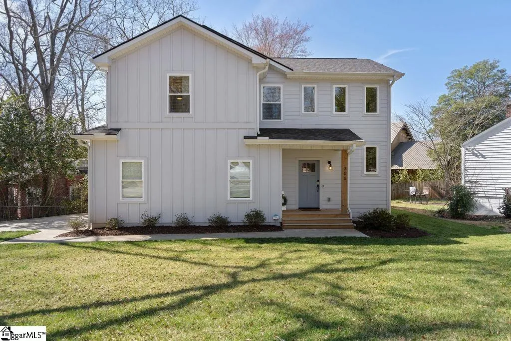 Augusta Road Hills, Greenville Community