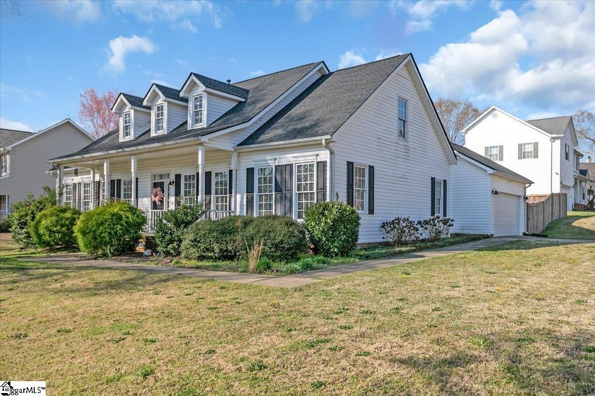 Property image 2 at 101 W Fieldsparrow Court, Greenville, SC 29615