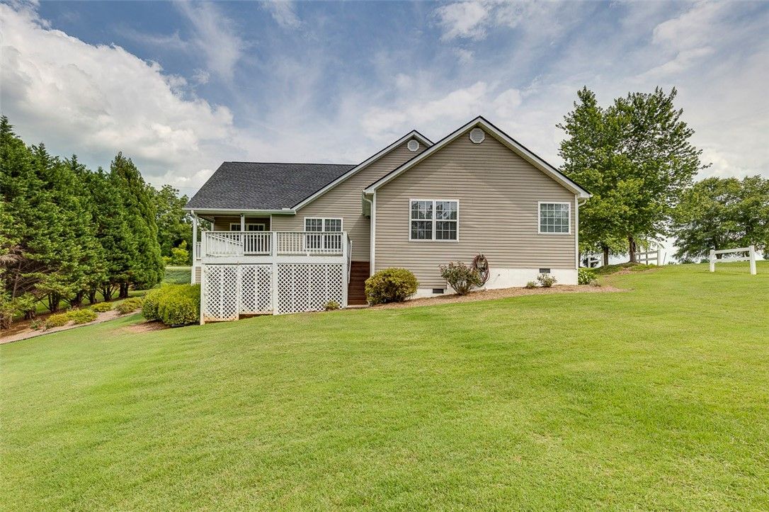 Property image 4 at 861 Old Pendleton Road, Liberty, SC 29657