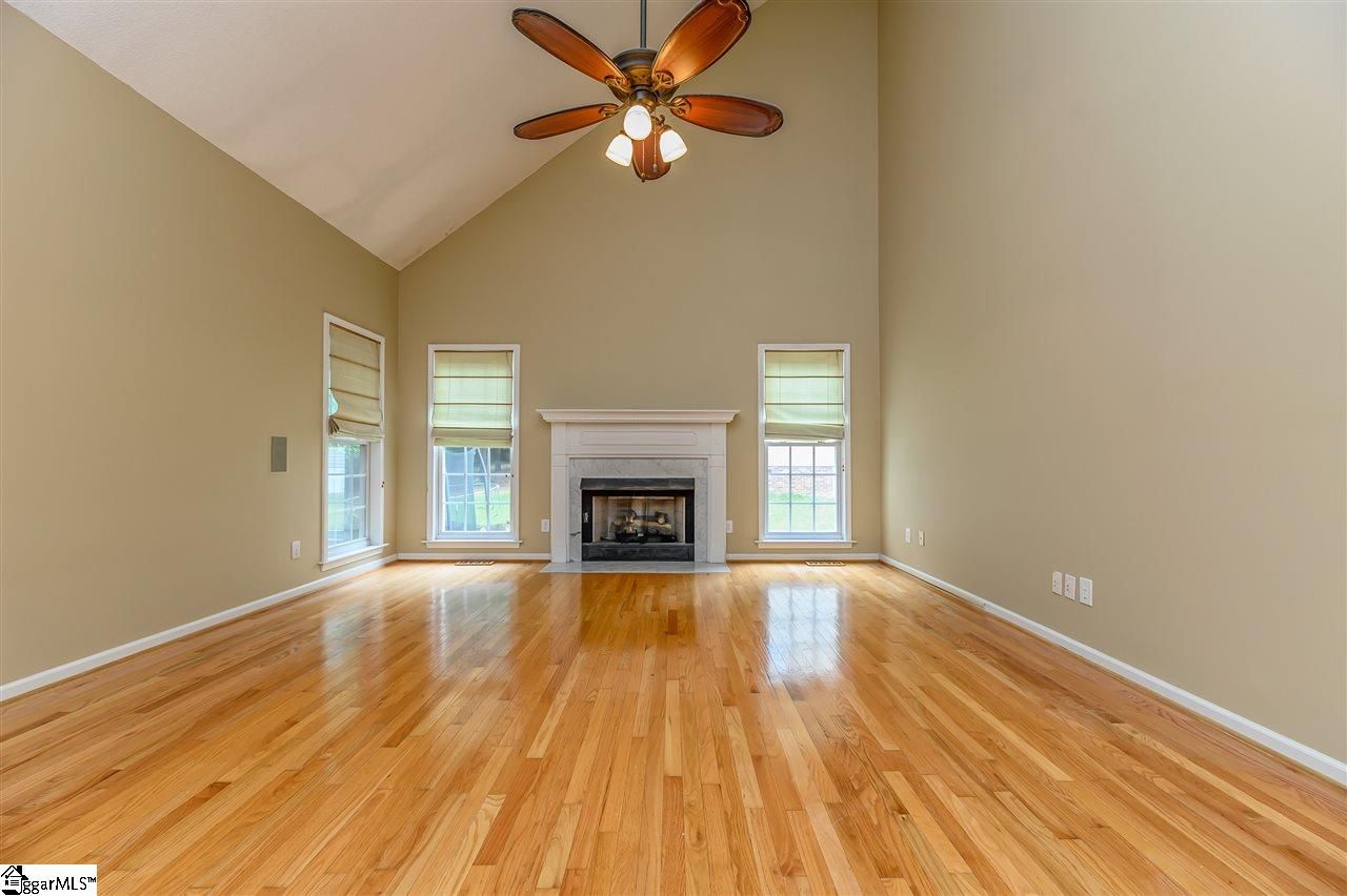 Property image 4 at 35 Summer Glen Drive, Simpsonville, SC 29681