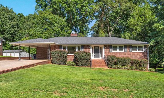 132 Tanglewood Drive