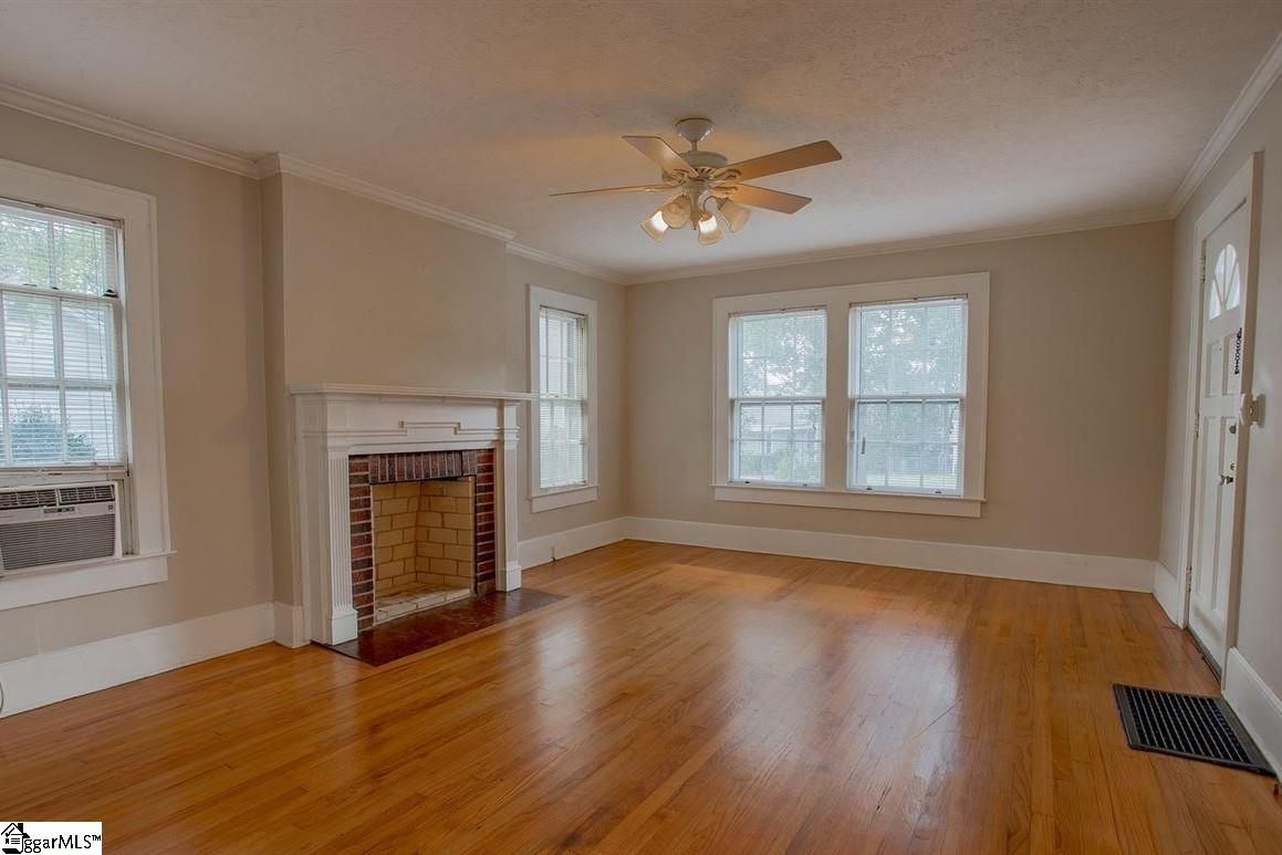 Property image 2 at 23 Langley Drive, Greenville, SC 29605