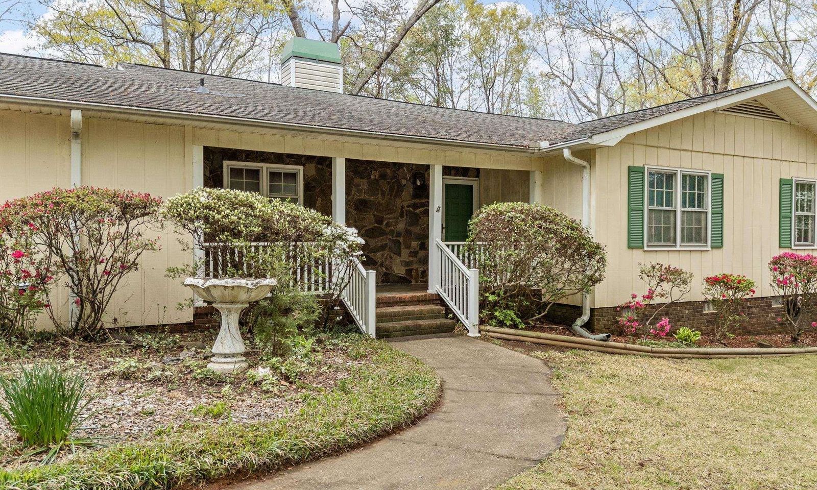 Property image 2 at 167 Chestnut Lake Drive, Inman, SC 29349