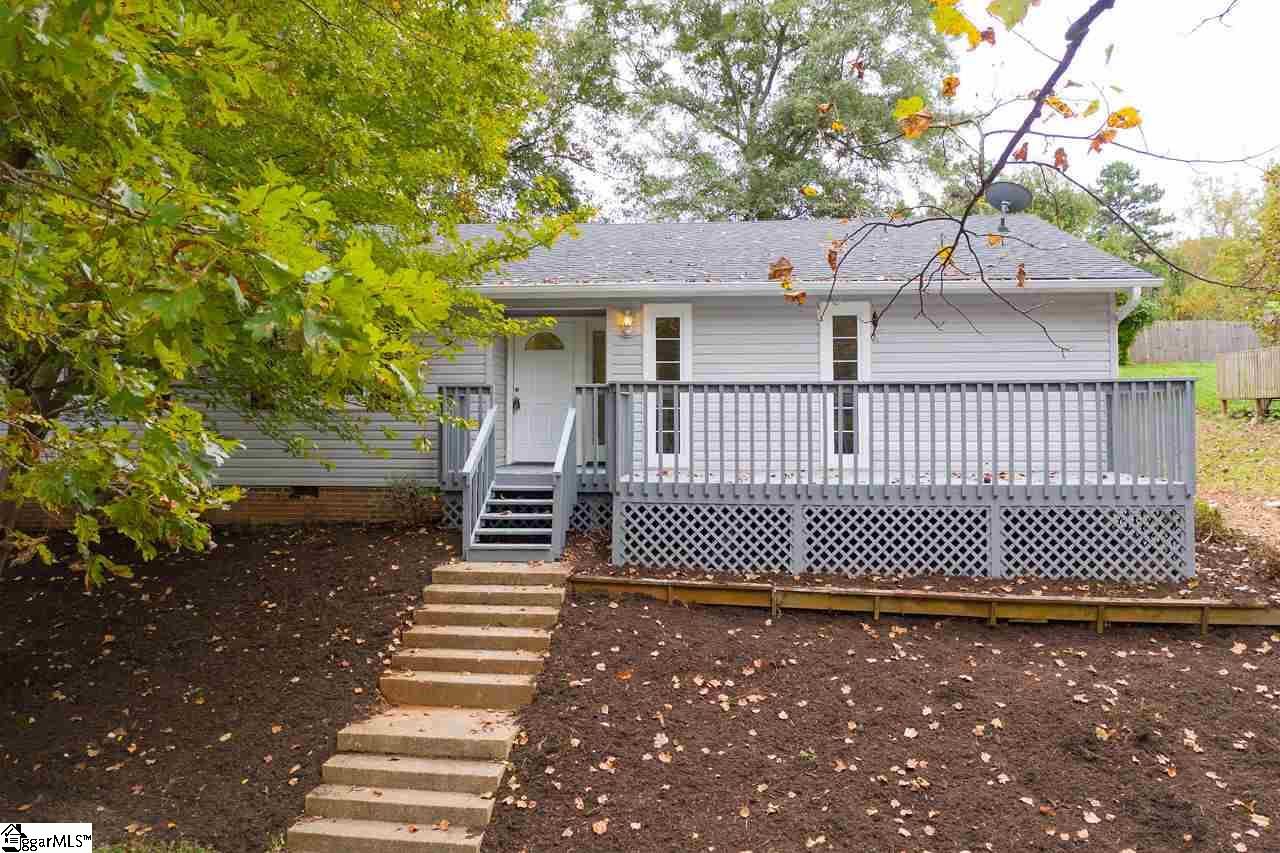 Property image 2 at 1010 Pine Oak Way, Taylors, SC 29687