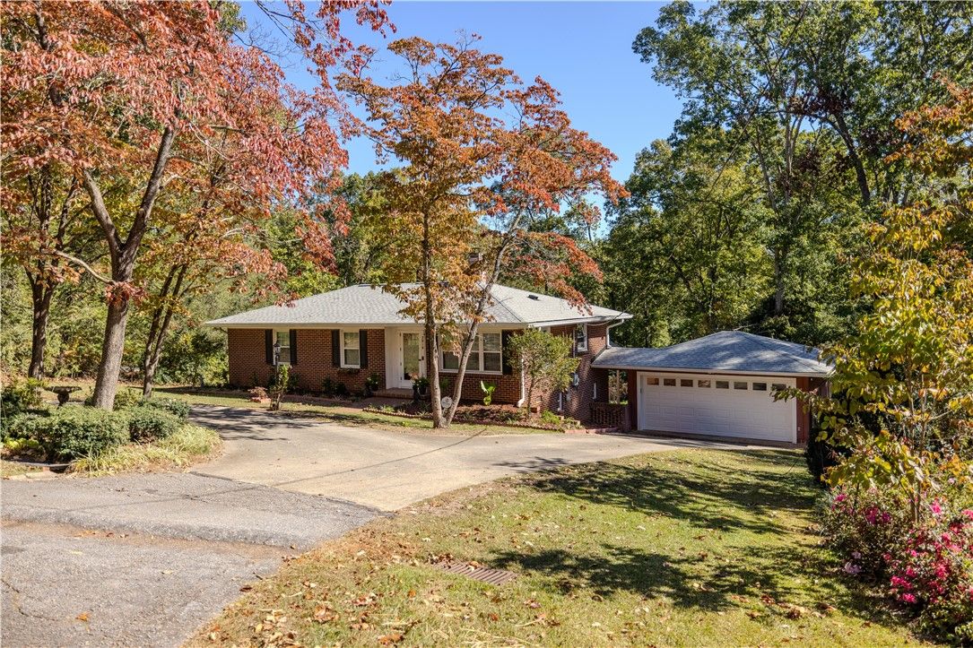 Property image 1 at 2018 Sunset Drive, Seneca, SC 29672