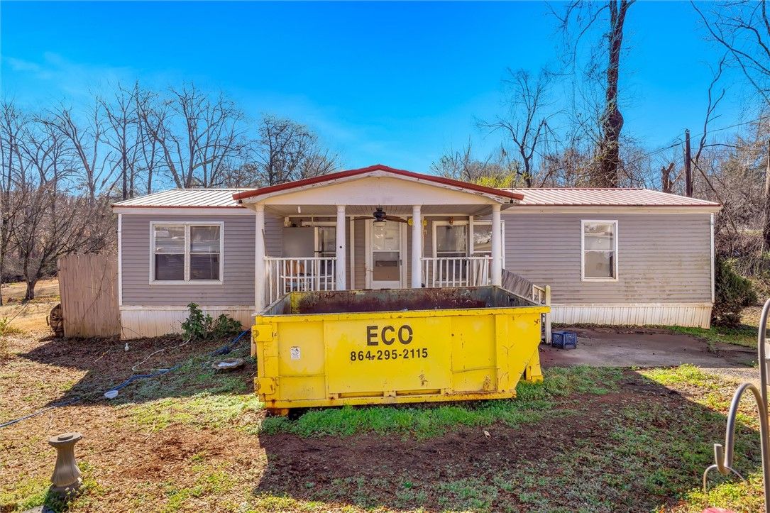 Property image 3 at 108 Shady Acres Circle, Greenville, SC 29611