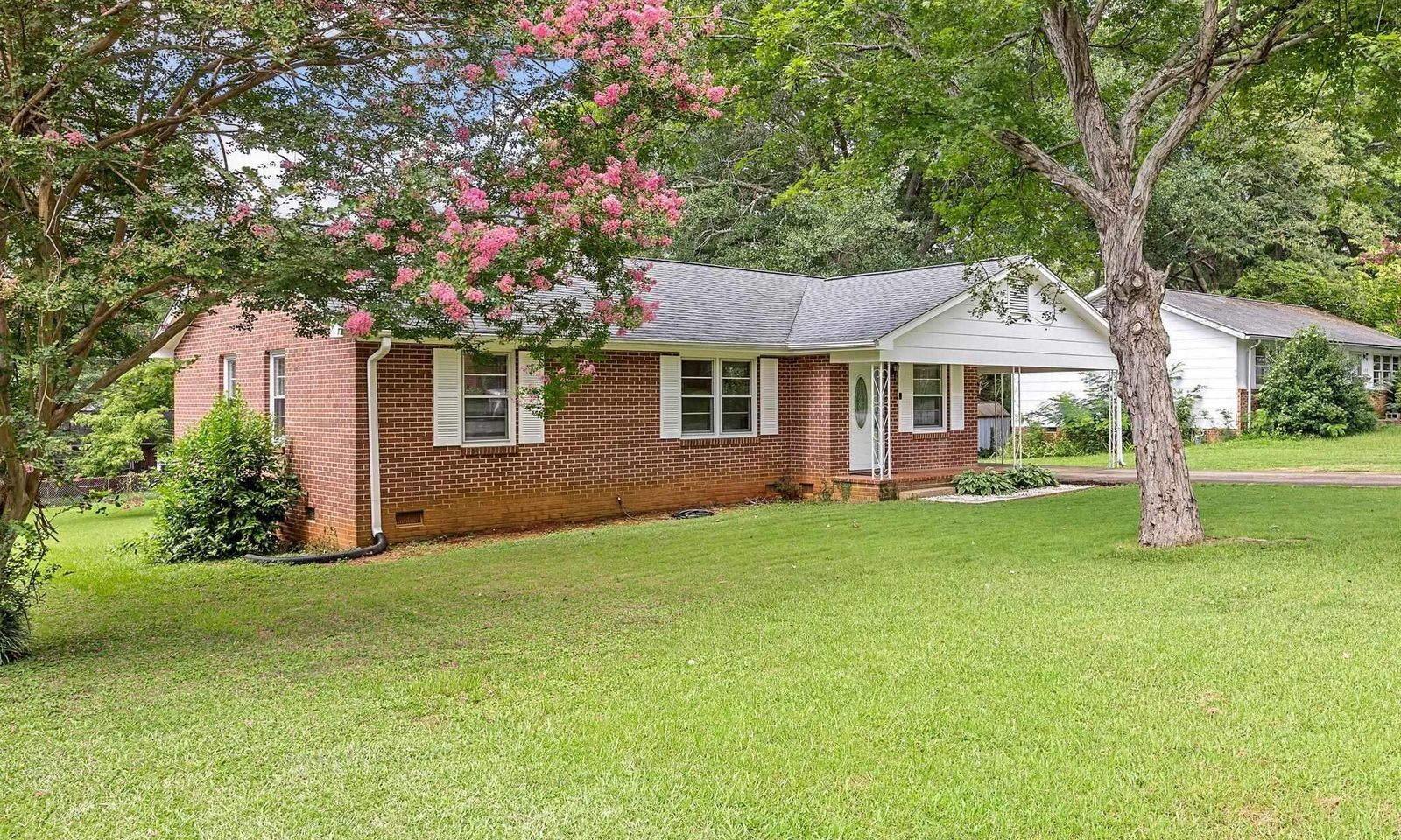 Property image 5 at 104 1st Avenue, Spartanburg, SC 29302