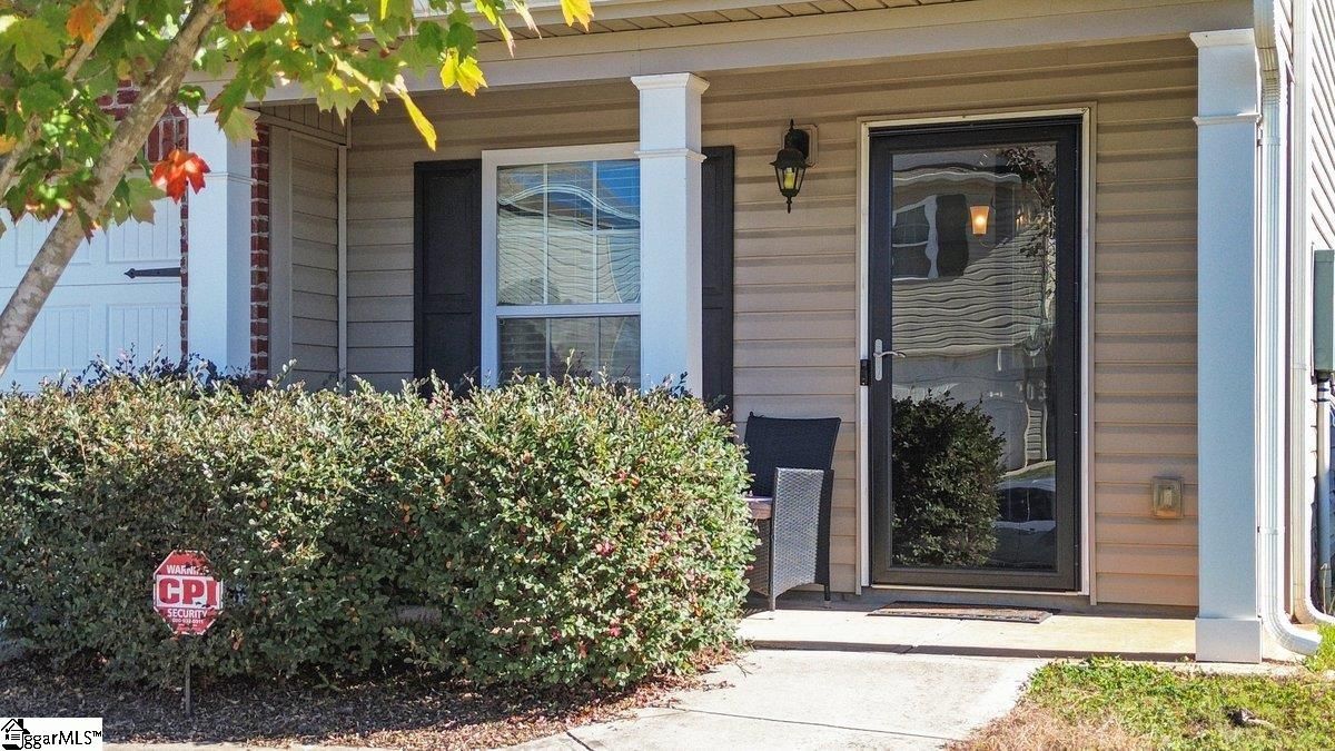 Property image 2 at 203 Willow Grove Way, Piedmont, SC 29673