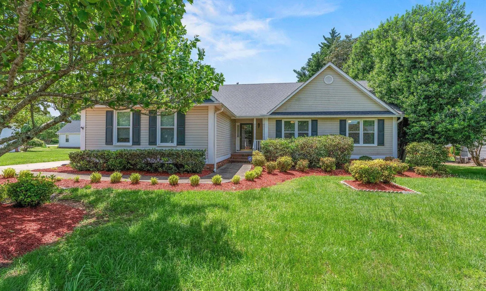 305 Tearose Lane