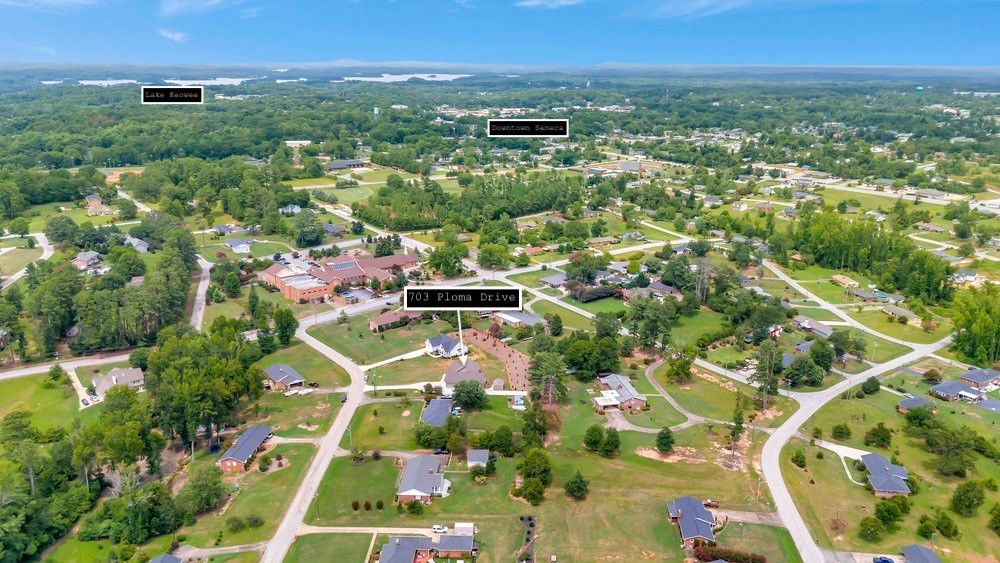 Property image 3 at 703 Ploma Drive, Seneca, SC 29678