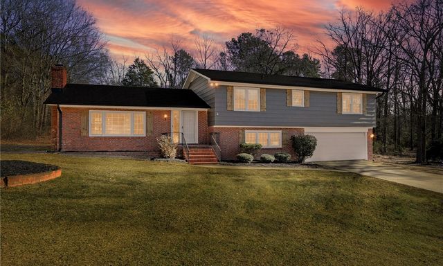 109 King Arthur Drive