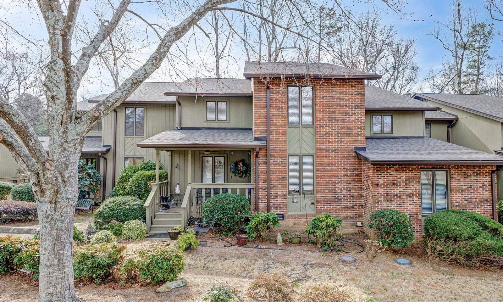 212 Ingleside Way