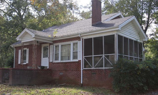 35 Emma Street