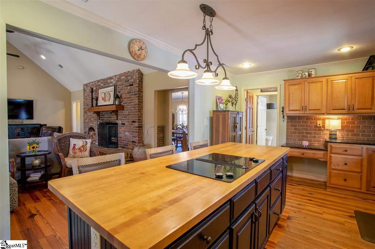 Property image 5 at 217 Pimlico Road, Greenville, SC 29607