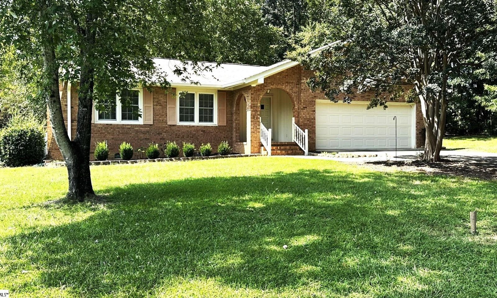 Property image 4 at 22 Woodview Drive, Taylors, SC 29687