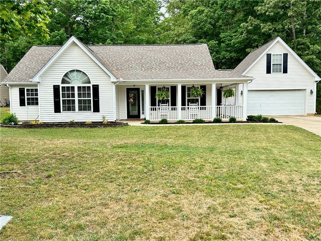 Property image 2 at 125 Largess Lane, Piedmont, SC 29673