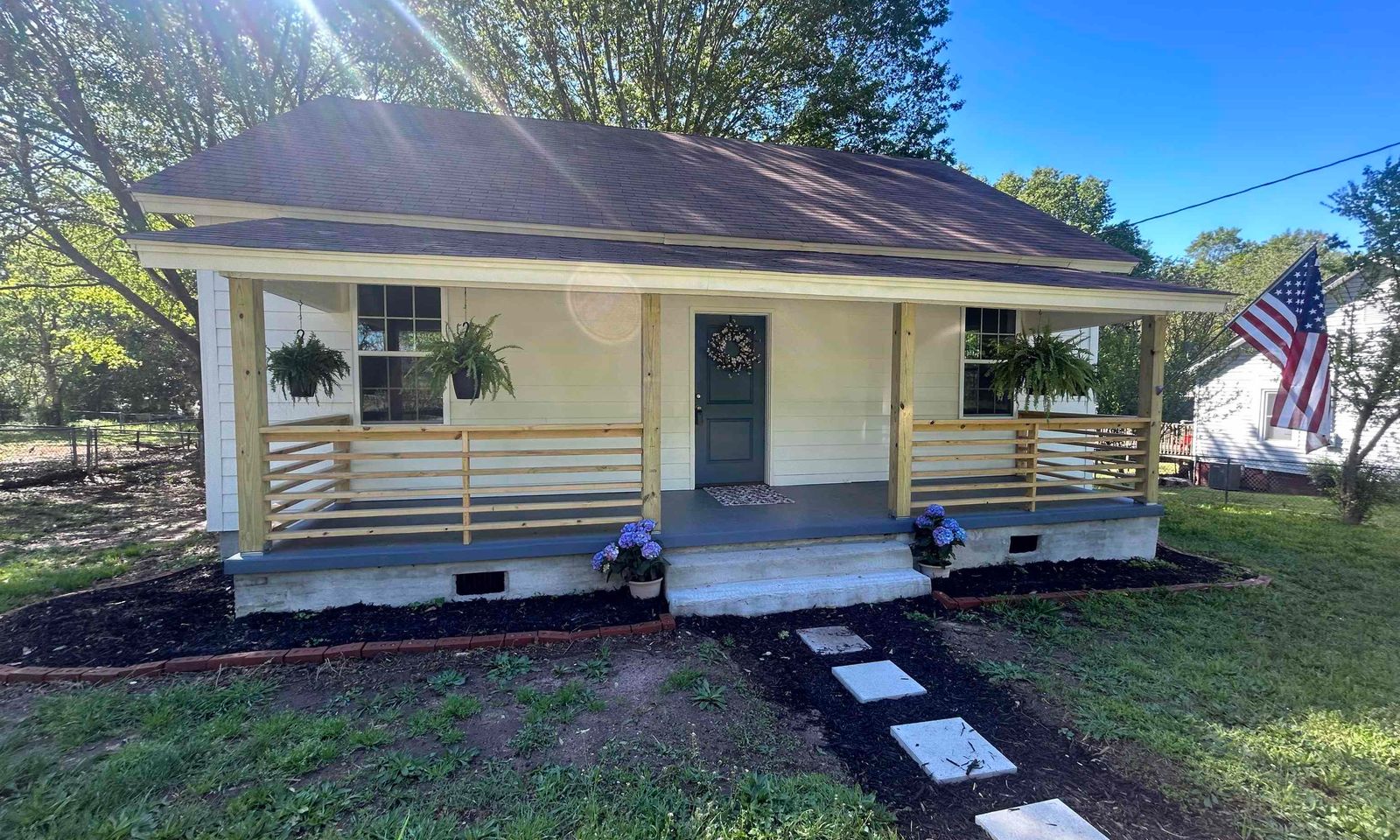 Main image of property at 109 Edwards Street, Simpsonville, SC 29681