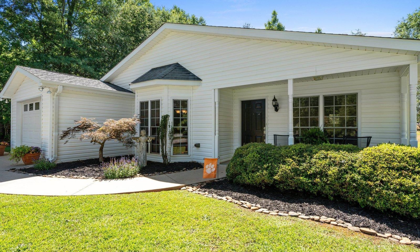 Property image 3 at 401 Alethia Street, Easley, SC 29642
