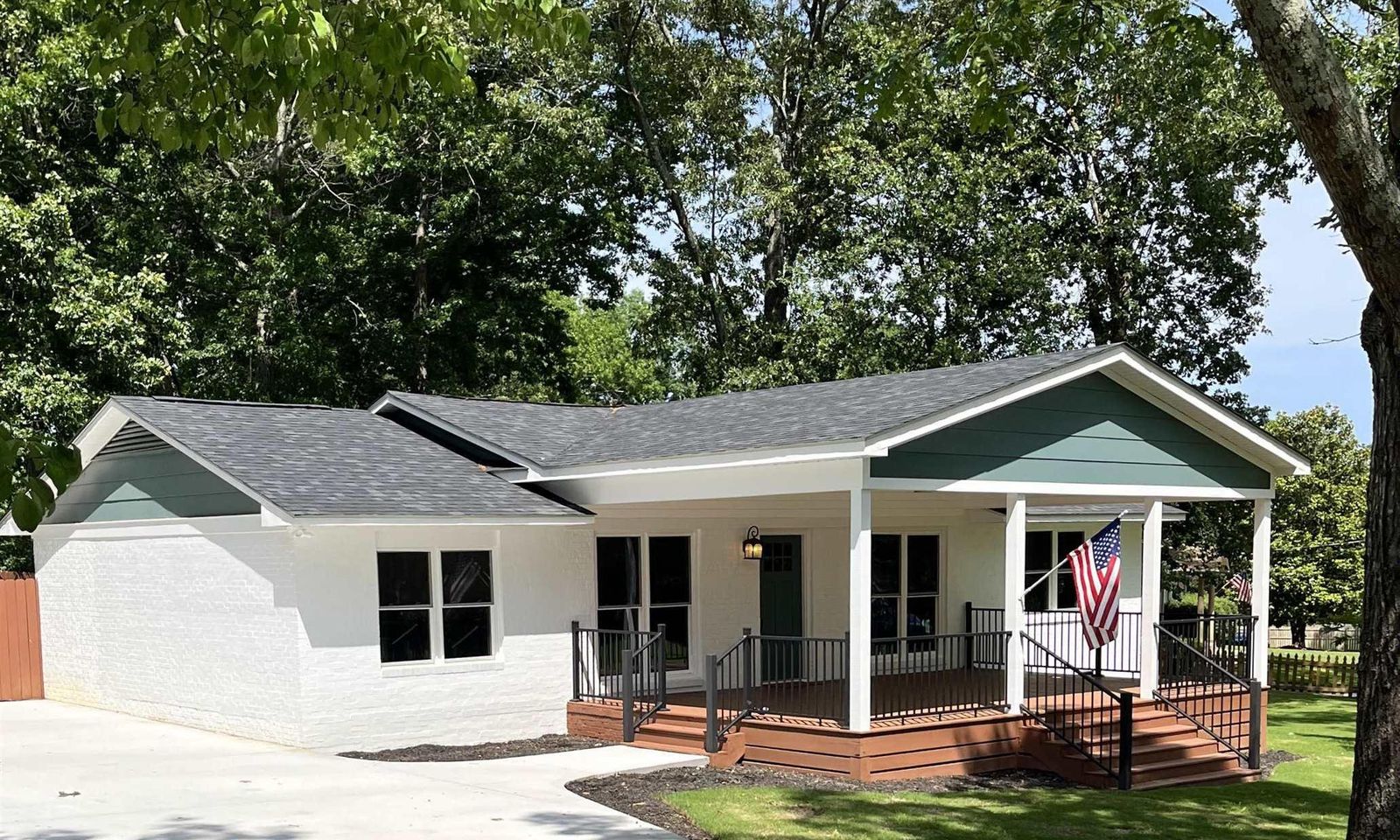 Property image 2 at 132 Swinton Drive, Greenville, SC 29607