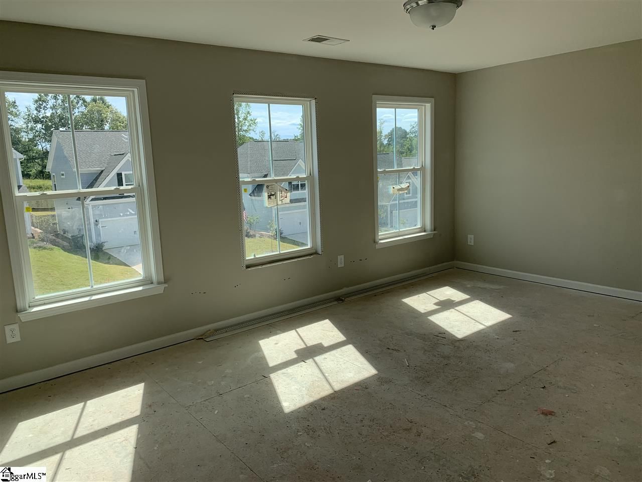 Property image 4 at 10 Byrnes Lane, Greenville, SC 29609