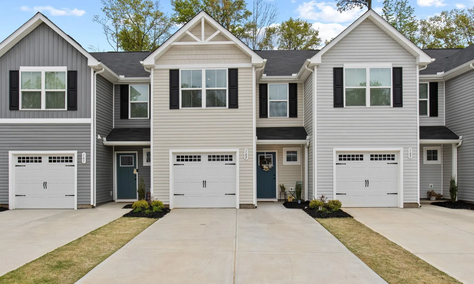 Arden Woods Townhomes, Greenville Community