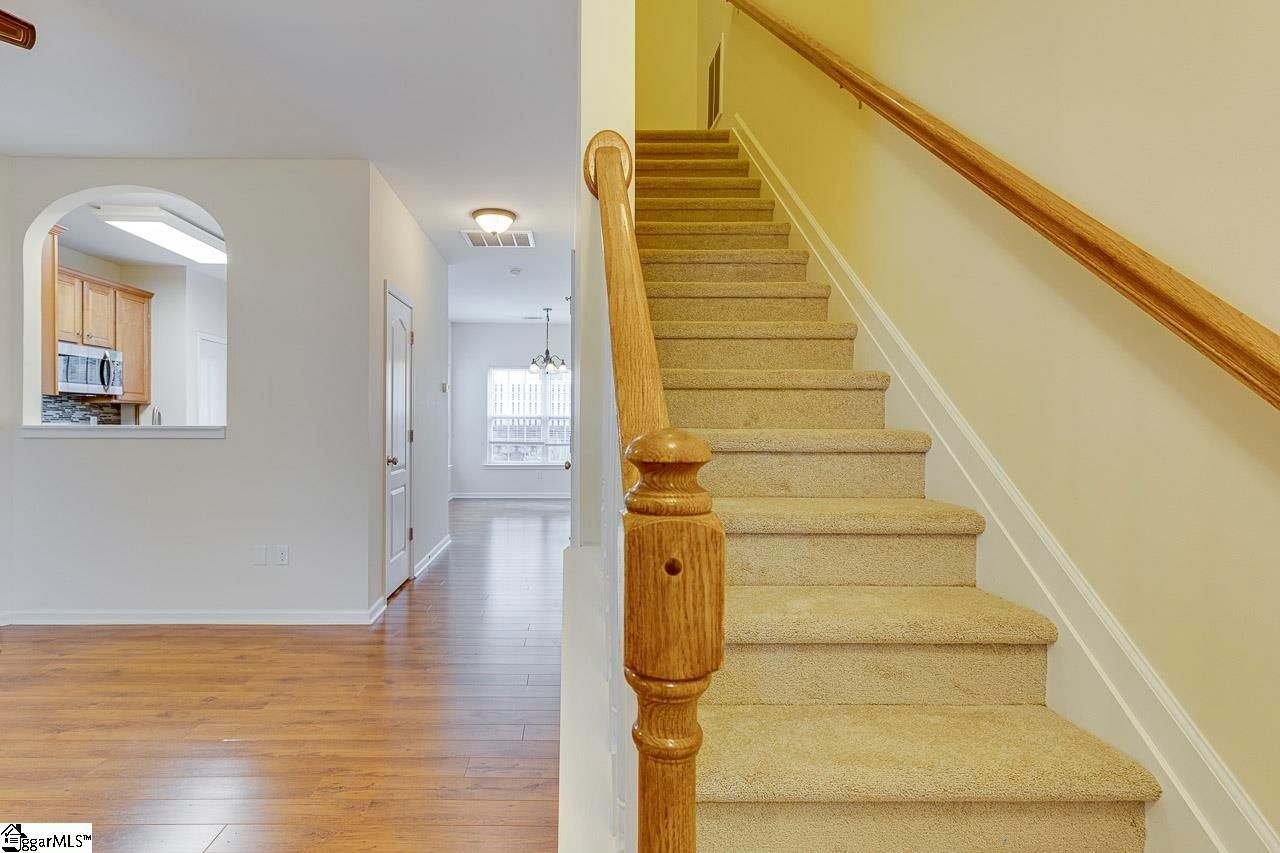 Property image 4 at 100 Pine Walk Drive, Greenville, SC 29615