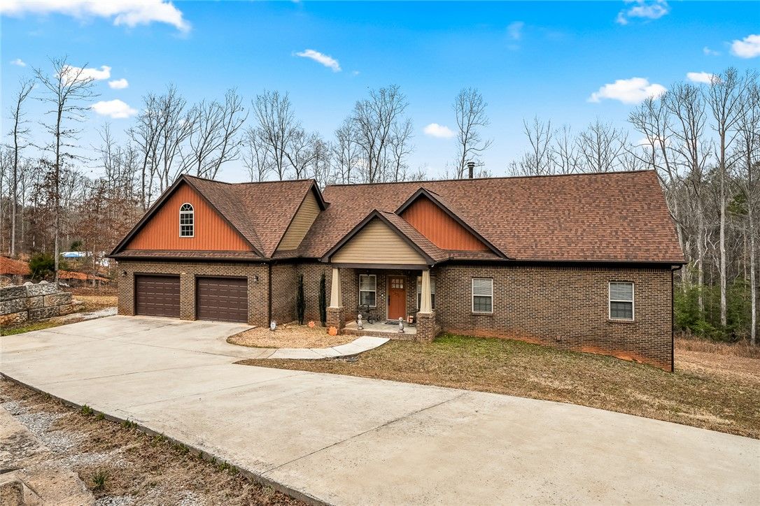 Property image 3 at 321 Teakwood Drive, Easley, SC 29640