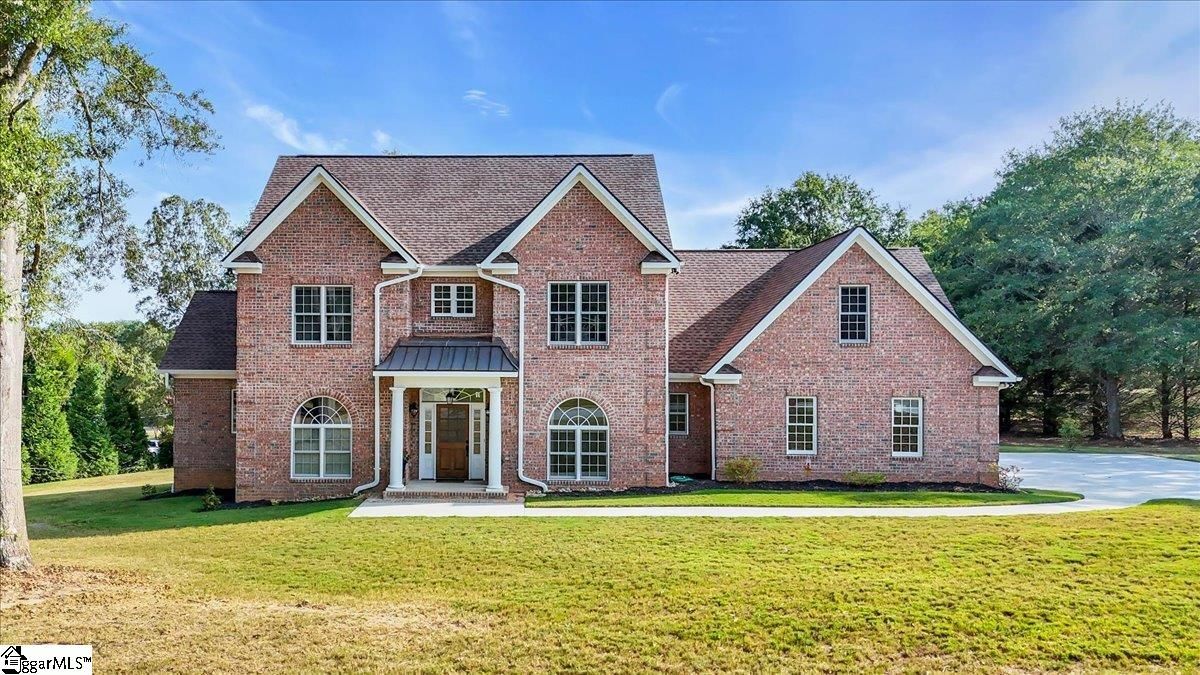 Main image of property at 101 Harvester Row, Easley, SC 29542