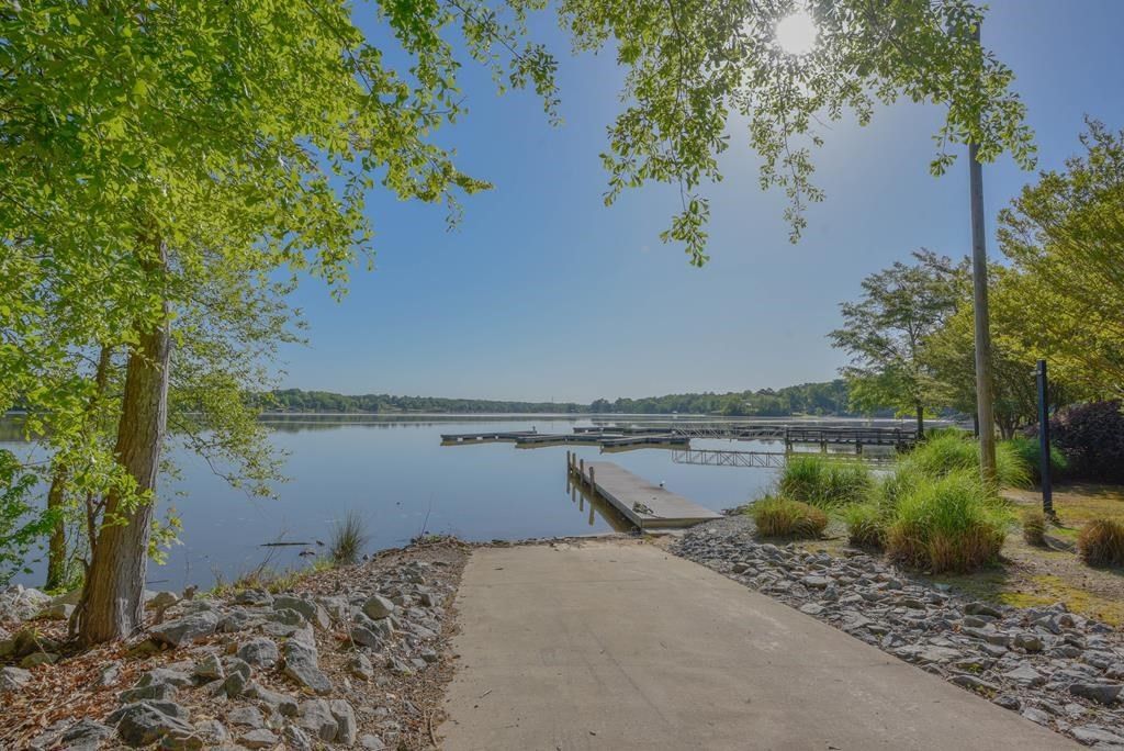 Property image 4 at 730 Eagles Harbor Drive, Hodges, SC 29653