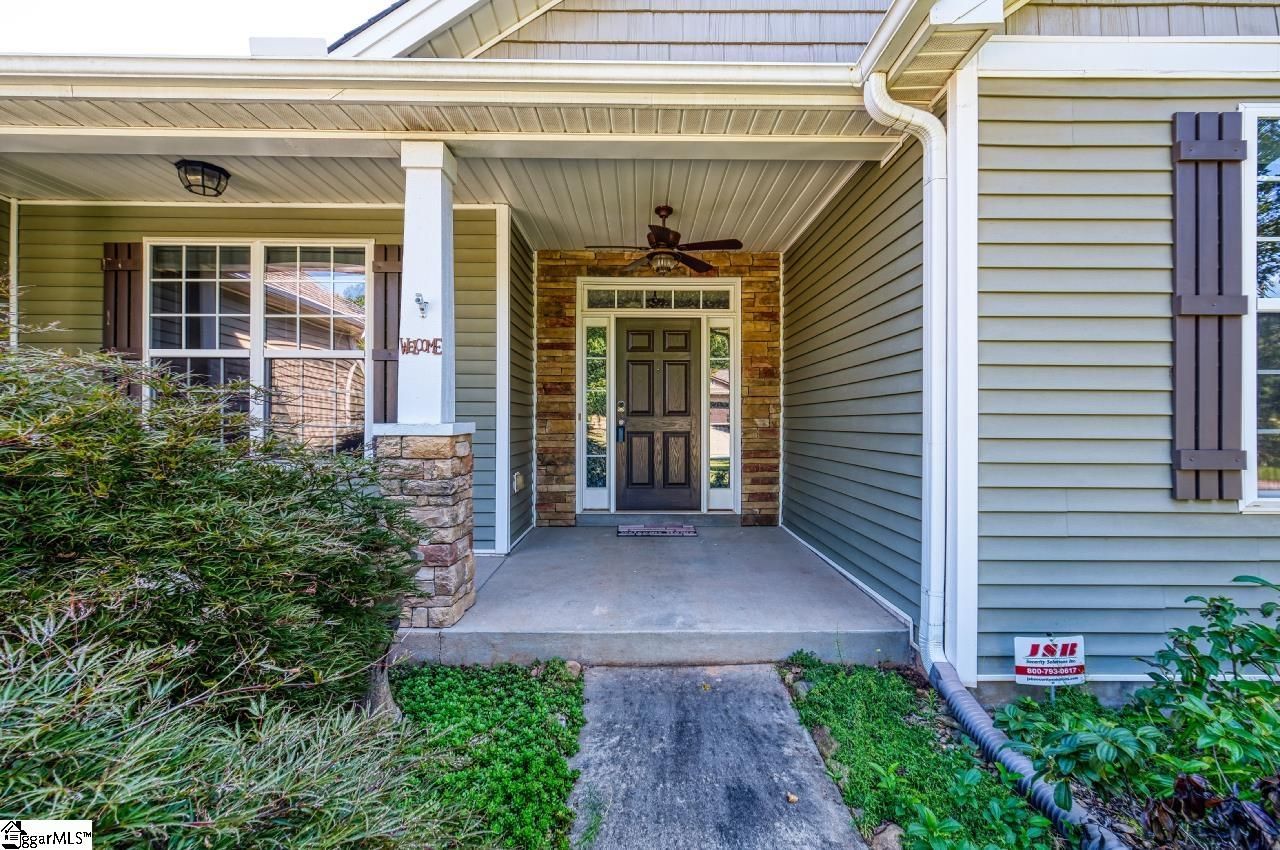 Property image 2 at 2 Upper Meadow Way, Greenville, SC 29609
