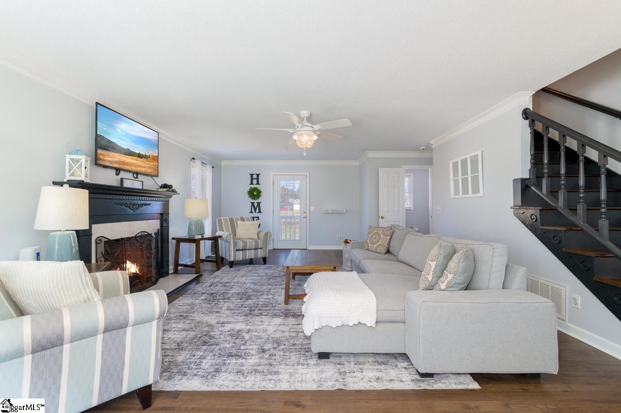 Property image 3 at 25 Midland Court, Taylors, SC 29687