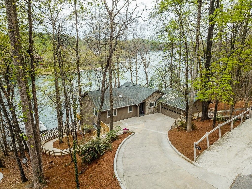 Main image of property at 303 Harbor Drive, Seneca, SC 29672